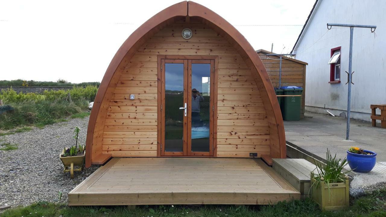 Вилла The Rainbow Pod Милтаун-Малбей Экстерьер фото